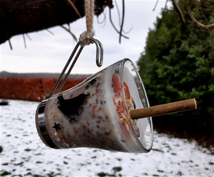 Vogelvoederkoppen / vogelvoederglazen gedecoreerd met zwart vogeltje en sterretjes - 4