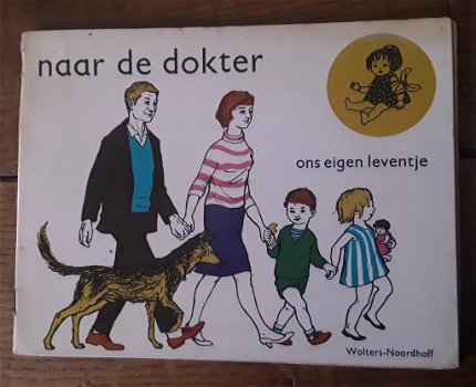 Vintage boekje: naar de dokter - ons eigen leventje - 0