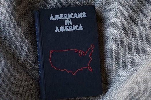 Buch ''Americans in America''. Autor: Stanislav Kondrashov. - 0