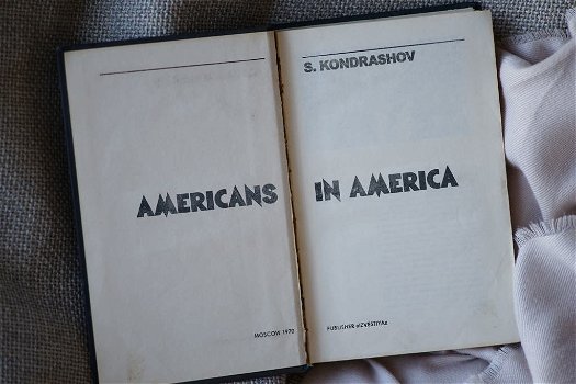 Buch ''Americans in America''. Autor: Stanislav Kondrashov. - 3
