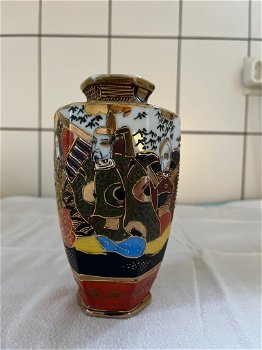 Te koop: Japanse antieke vaas met bijpassend wandbordje - 0