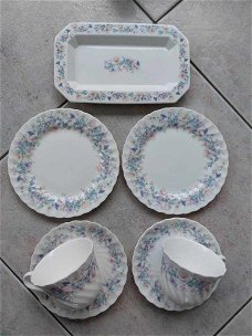 Setje Wedgwood Angela servies.