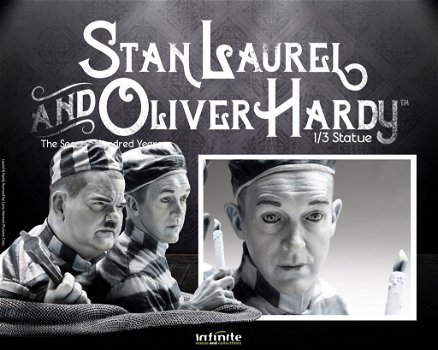 Infinite Stan Laurel and Oliver Hardy statue - 2