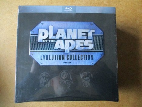 adv8698 planet of the apes blu-ray - 0