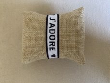 Zwart met witte J’adore ibiza armband elastisch