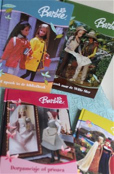 4 Barbieboekjes - Barbieclub
