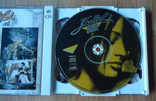 Te koop de originele dubbel-CD Knuffelsoul van Sony Music. - 2