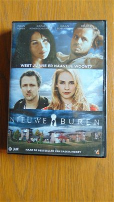 Nieuwe buren seizoen 1 dvd