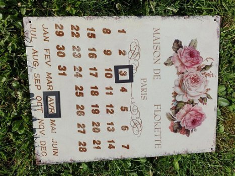 Kalender van metaal , roze bloemen - 1