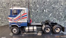 Ford CL 9000 1976 blauw/wit 1:43 Ixo V994