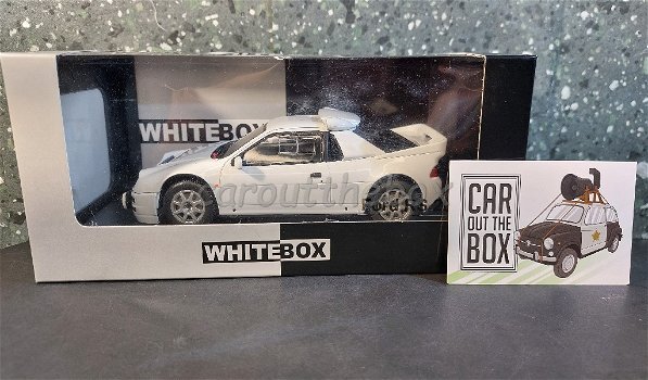 Ford RS 200 wit 1:24 Whitebox WB094 - 4