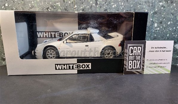Ford RS 200 wit 1:24 Whitebox WB094 - 5