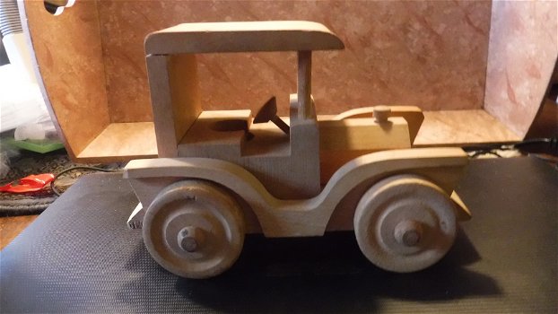 Clasieke houten auto - 4
