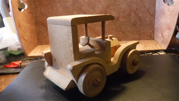 Clasieke houten auto - 5