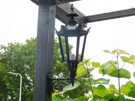 Wandlamp, groen , aluminium, tuindecoratie,tuinverlichting - 1