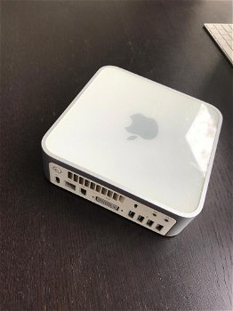 Mac Mini YM7501JVYL2 met 2 Ghz en de Stroomadapter en Apple Time Capsule Enz. - 0