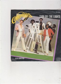 Single The Commodores - Turn off the lights - 0