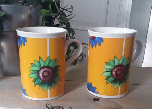 2 fleurige mokken / bekers zonnebloem / bloem / zonnebloemen - 3