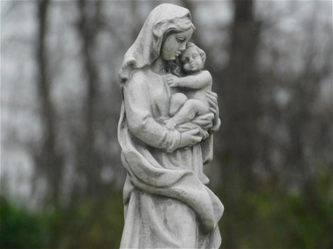 Heilige Maria met kindje Here Jezus - 1