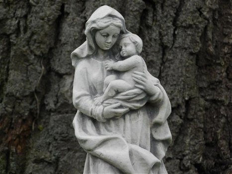 Heilige Maria met kindje Here Jezus - 2