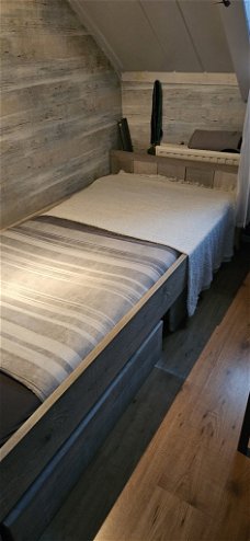 Bed steigerhout Met lades