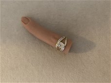 Gouden coco letter ring met strass steentjes one size