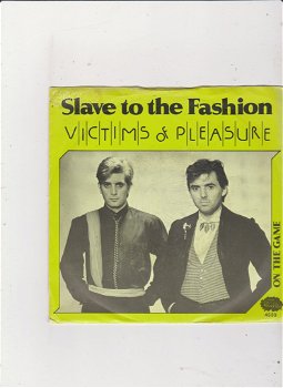 Single Victims of Pleasure - Slave of fashion - 0