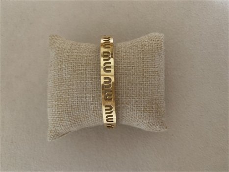 Gouden cut out letter logo bangle armband cuff rvs verguld - 0