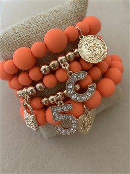 Oranje Coco Bella kralen armbanden set van 5 met bedels - 0