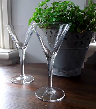 1 cocktailglas / martiniglas - 0