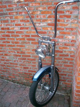 Harley twincam 7cm verlaagde deuce voorvork met risser, stuur, koplamp, as, wiel, band, spatbord. - 3