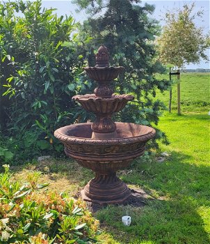 Barok fontein oudroest look - 2