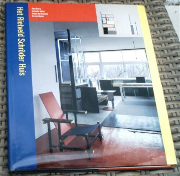 Het Rietveld Schroder Huis.Paul Overy. ISBN 9026943474. - 0