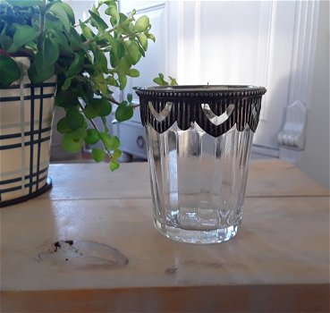 Vintage glaasje met metalen sierrand van lazer international - 0