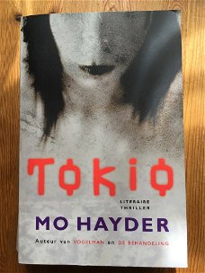 Mo Hayder met Tokio