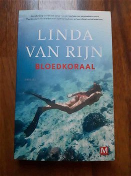 Bloedkoraal (Linda van Rijn) - 0