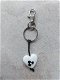 Handgemaakt hart van glas wit met zwarte bloem sleutelhanger - 1 - Thumbnail