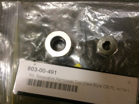 Vering basevalve removeal tool voor FOX R, RL, RLC, O/C (new style open bath RL) - 2