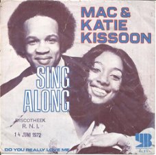 Mac & Katie Kissoon – Sing Along (1972)