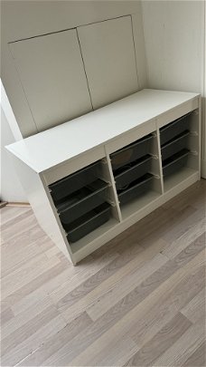 Furniture drawers