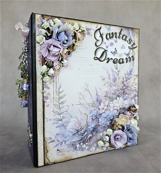 Finished Project handmade by scrapqueen the Fantasy DReam Mini Album with a twist - 0