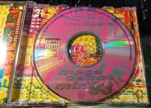 Te koop de originele CD Mega Dance Mix 1993 van Arcade. - 6