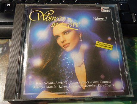 De originele verzamel-CD Woman In Love Volume 7 van Arcade. - 0