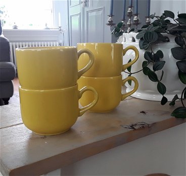 Vintage gele koffiekopjes - EIT English Ironstone Tableware - 3