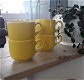 Vintage gele koffiekopjes - EIT English Ironstone Tableware - 3 - Thumbnail