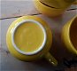 Vintage gele koffiekopjes - EIT English Ironstone Tableware - 4 - Thumbnail