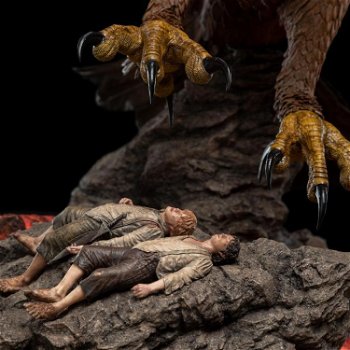 Weta LOTR Masters Collection Statue Salvation at Mount Doom - 2