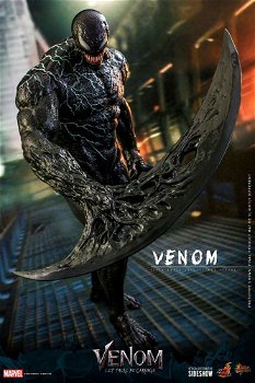 Hot Toys Venom Let There Be Carnage Venom Figure - 5