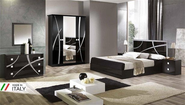 Italiaanse Slaapkamer Milaan hoogglans zwart-silver-gold - 1