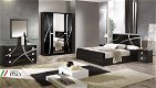 Italiaanse Slaapkamer Milaan hoogglans zwart-silver-gold - 1 - Thumbnail